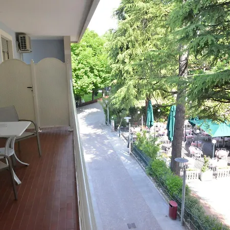 Luna Hotell 3*