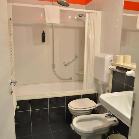 Hotell Luna 3*