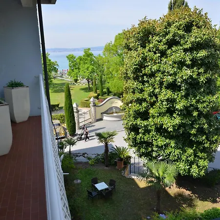 Luna Sirmione