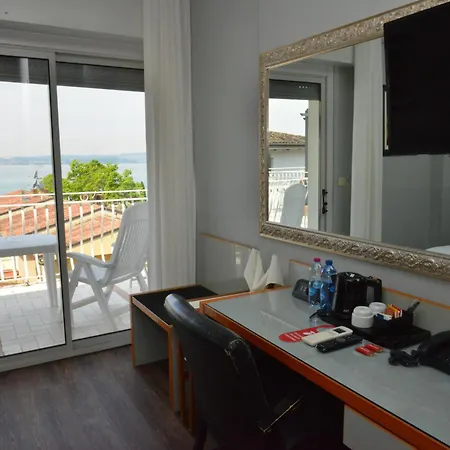 Luna 3* Sirmione