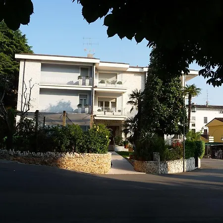 Luna Sirmione