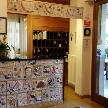 Luna Hotel